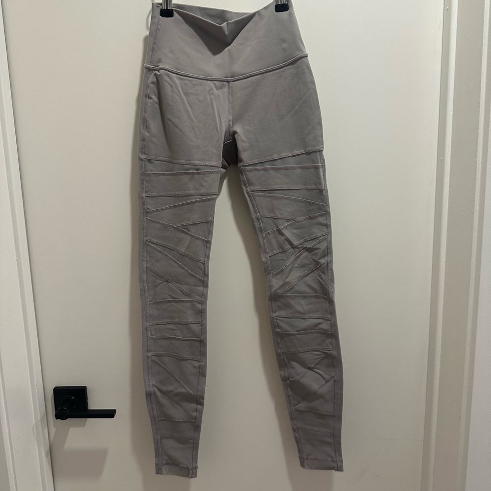 Lululemon Wunder Under Mesh Leggings Size 4